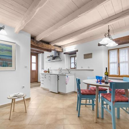 Picturesque Apartment San Rocco 1 Pićan Kültér fotó